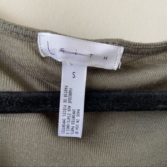 NWT/NWOT-NORDSTROM-TOPS & BODYSUIT 5 Piece Bundle (SMALL) - Picture 12 of 16